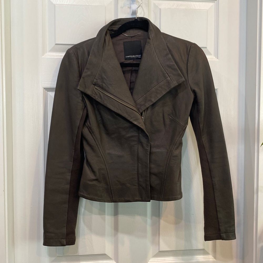 Aritzia Moveable Feast Leather jacket - Sz. Small